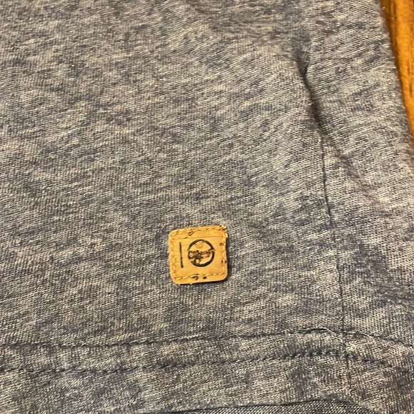 Ten tree size small tee - Picture 4 of 4